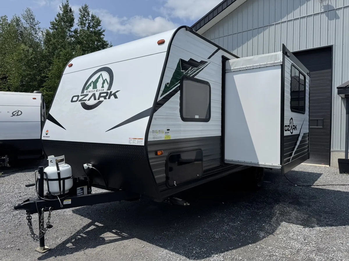 2022 FOREST RIVER OZARK 1680BSK