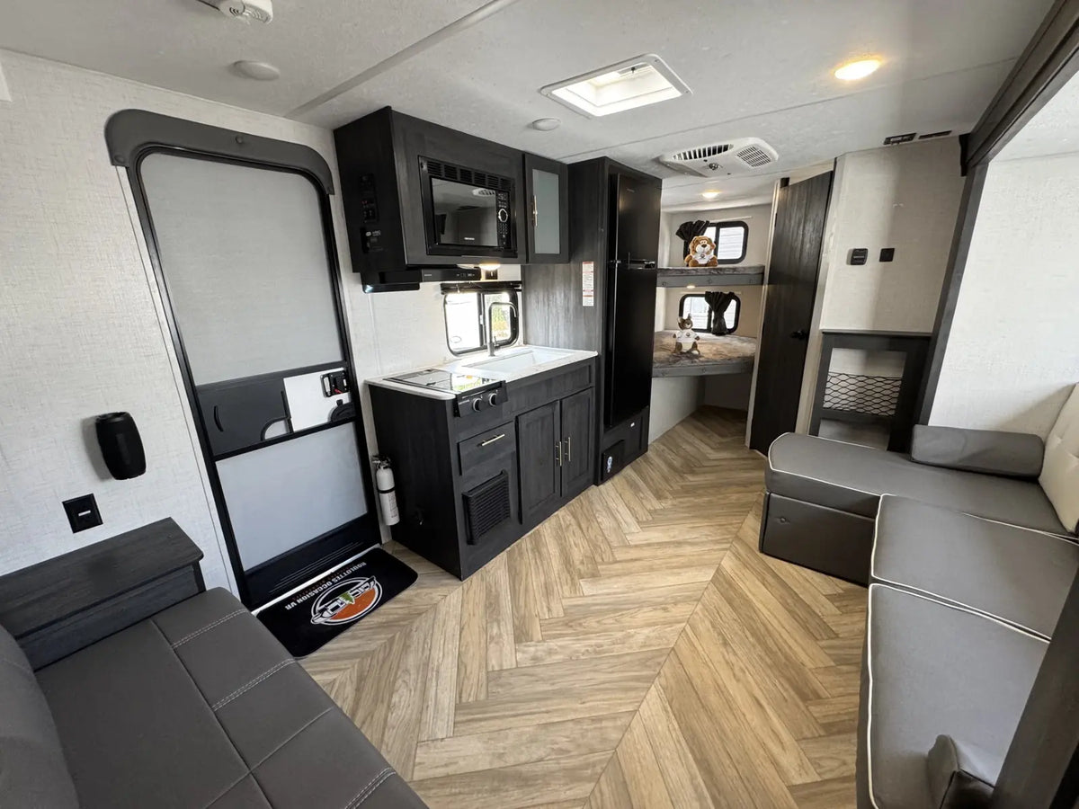 2022 FOREST RIVER OZARK 1680BSK
