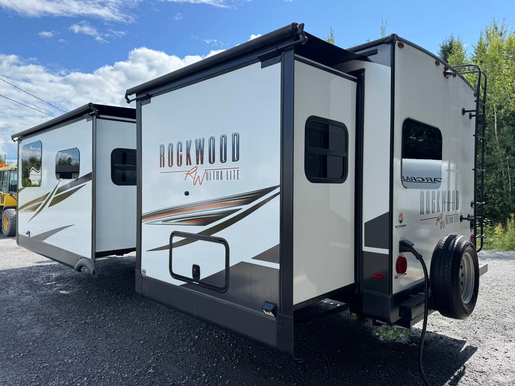 2021 ROCKWOOD ULTRA LITE 2608BS