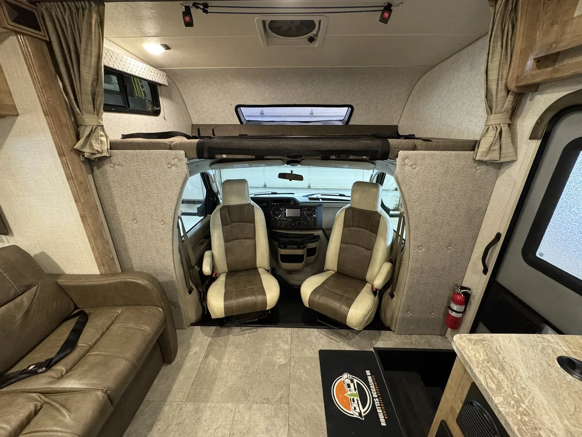 2019 COACHMEN LEPRECHAUN 319MB – Motorisé Classe C USAGÉ