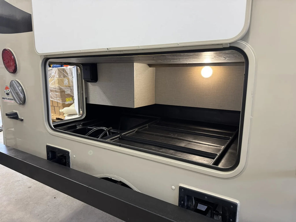 2019 COACHMEN LEPRECHAUN 319MB – Motorisé Classe C USAGÉ