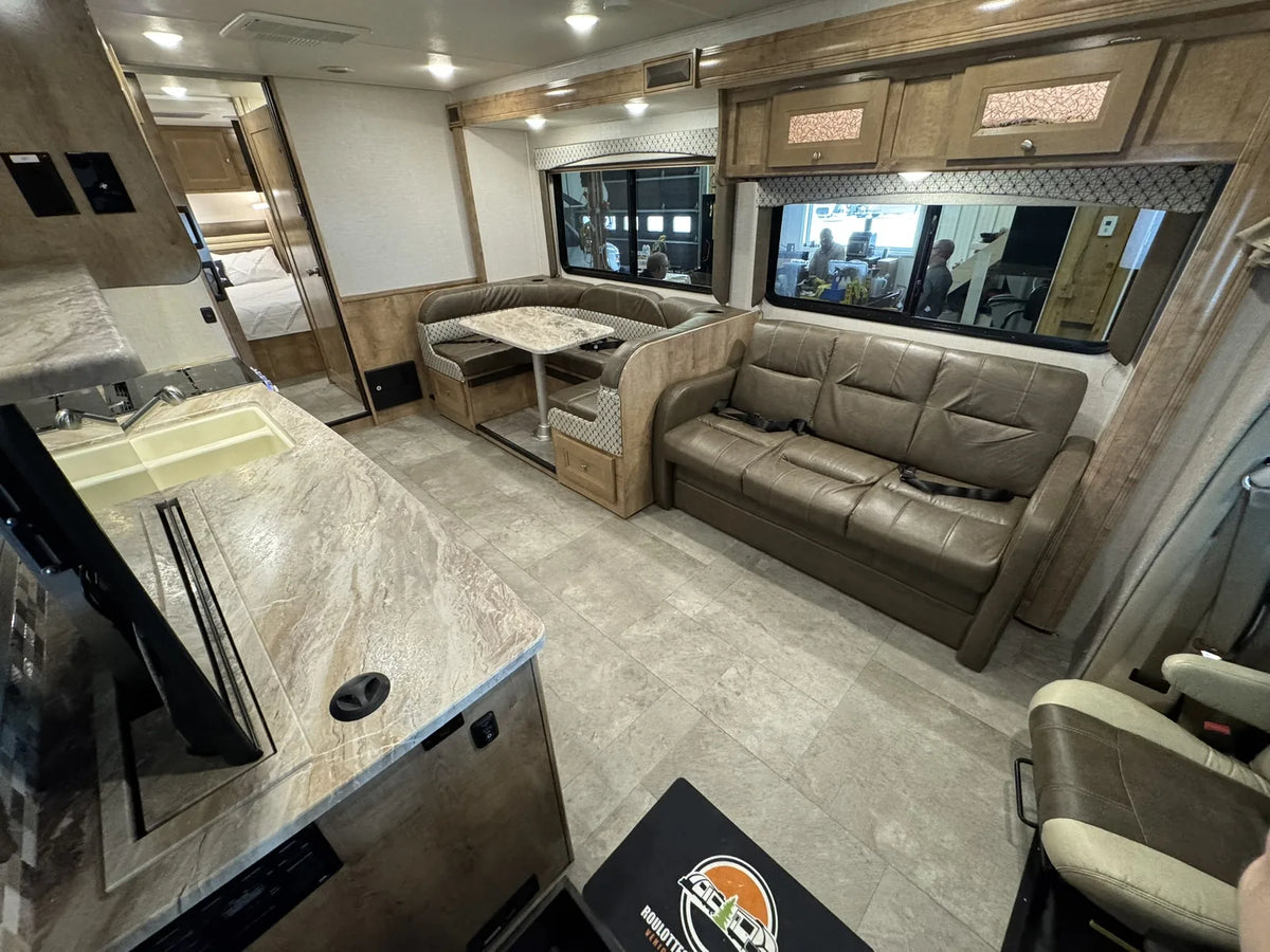 2019 COACHMEN LEPRECHAUN 319MB – Motorisé Classe C USAGÉ
