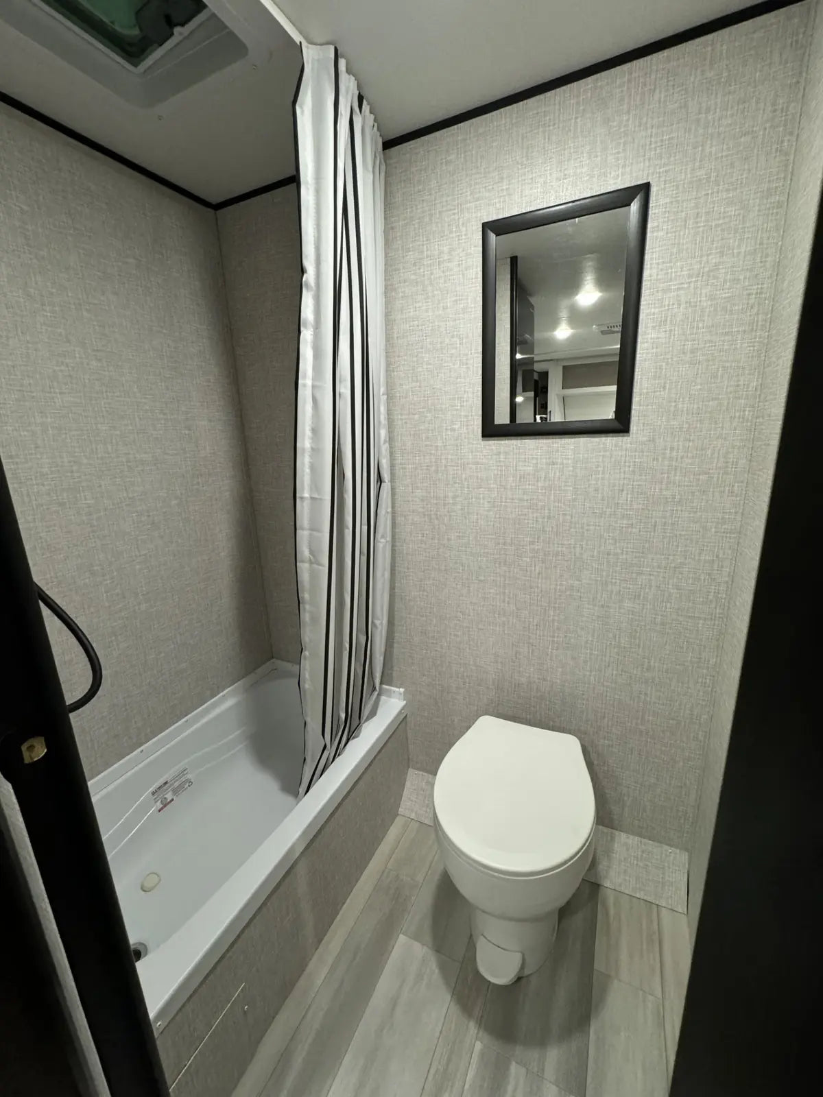 2025 Starcraft Autumn Ridge 19BH